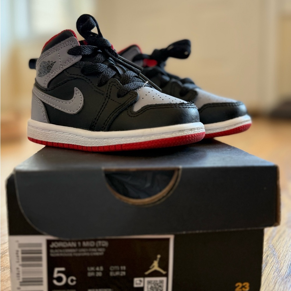 Nike - Jordan 1 Mid TD 
Size 5
Black/Gray/Fire Red - Picture 12 of 13